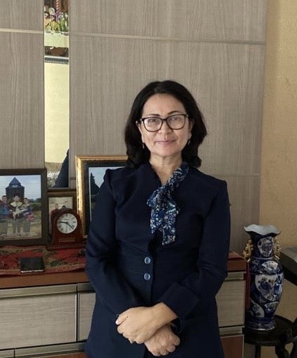 Gusdiana Damanik, M.Pd